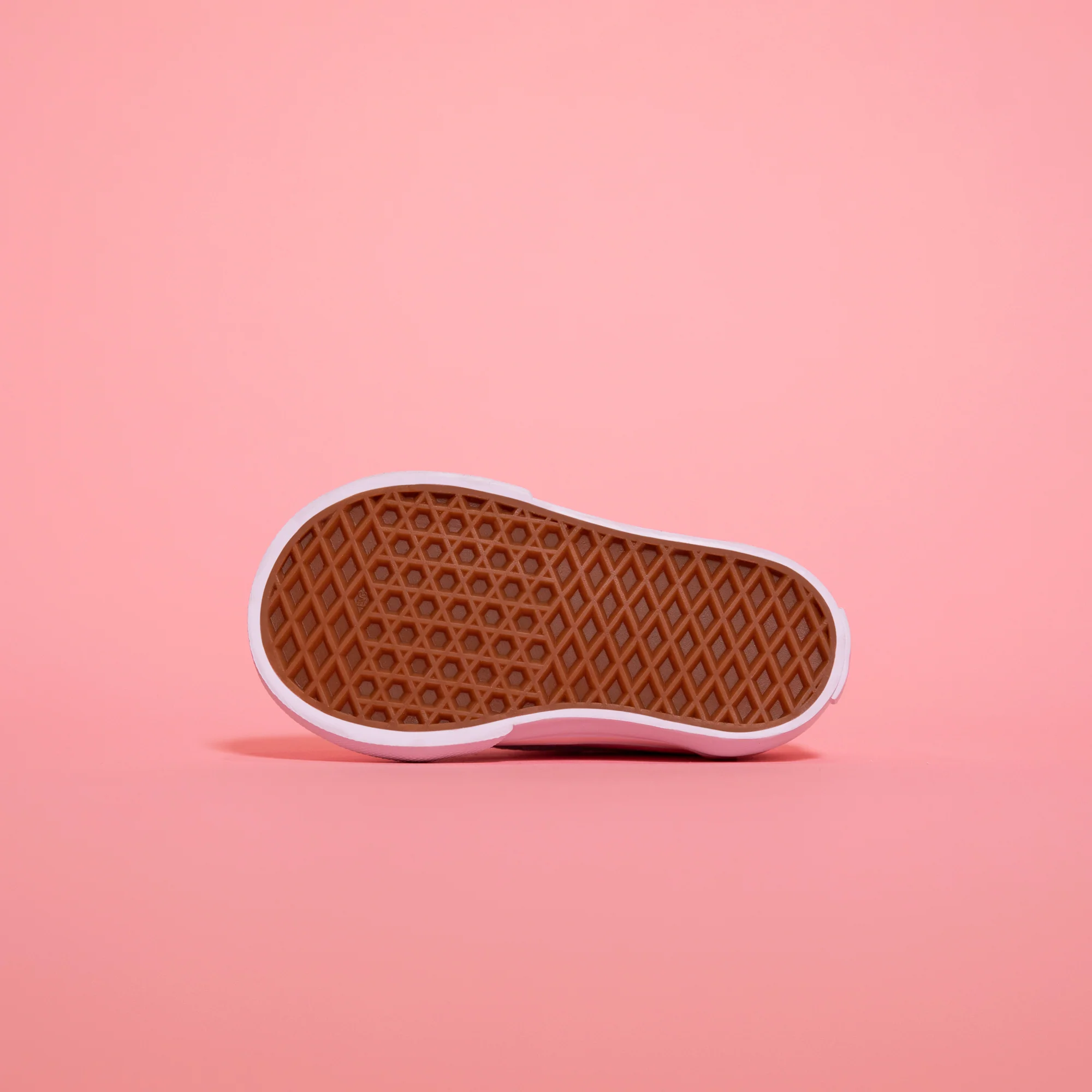 1120–toddler-old-skool-v-suede-canvas-1.webp