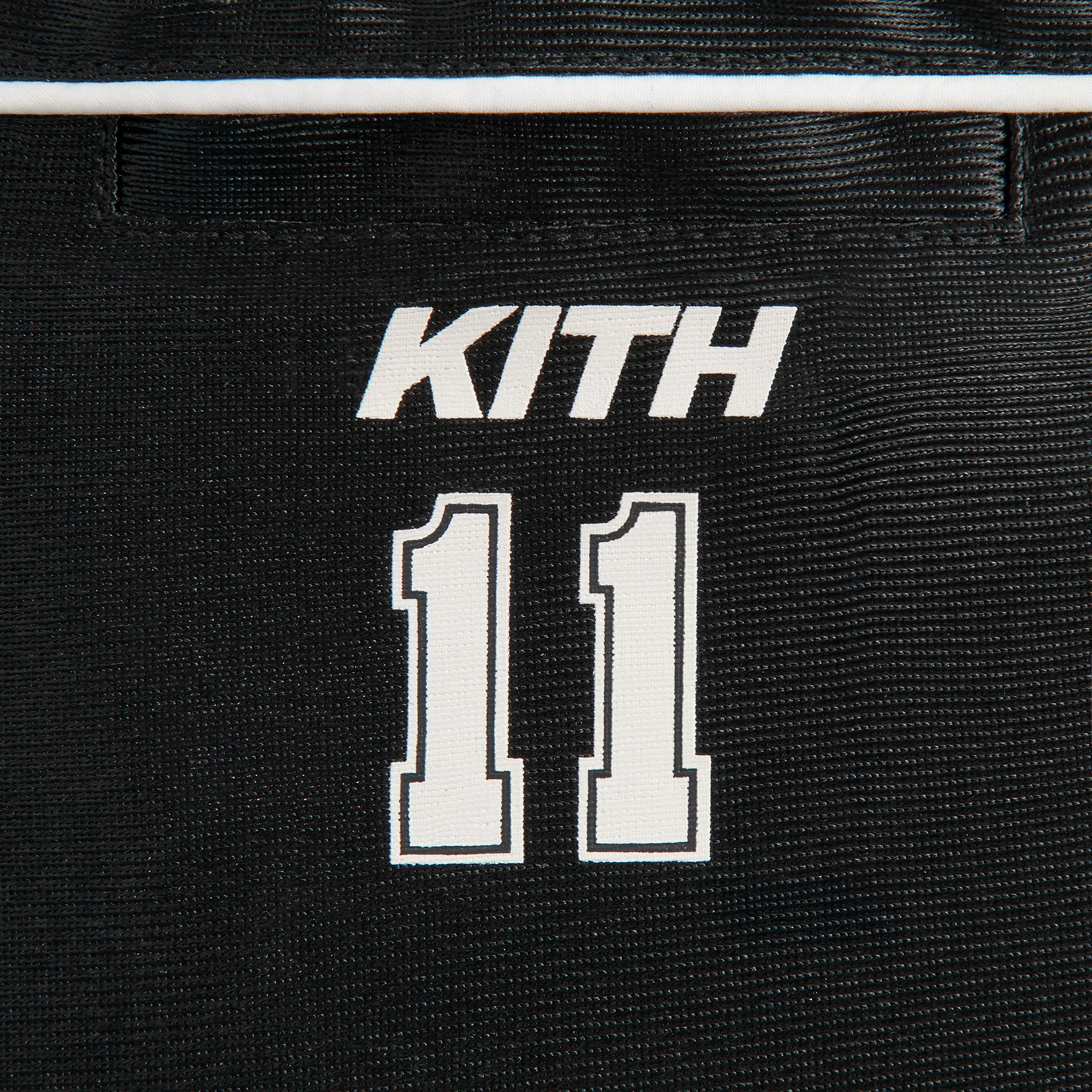 11396-kith-baby-new-york-to-the-world-unisphere-faille-short-1.webp