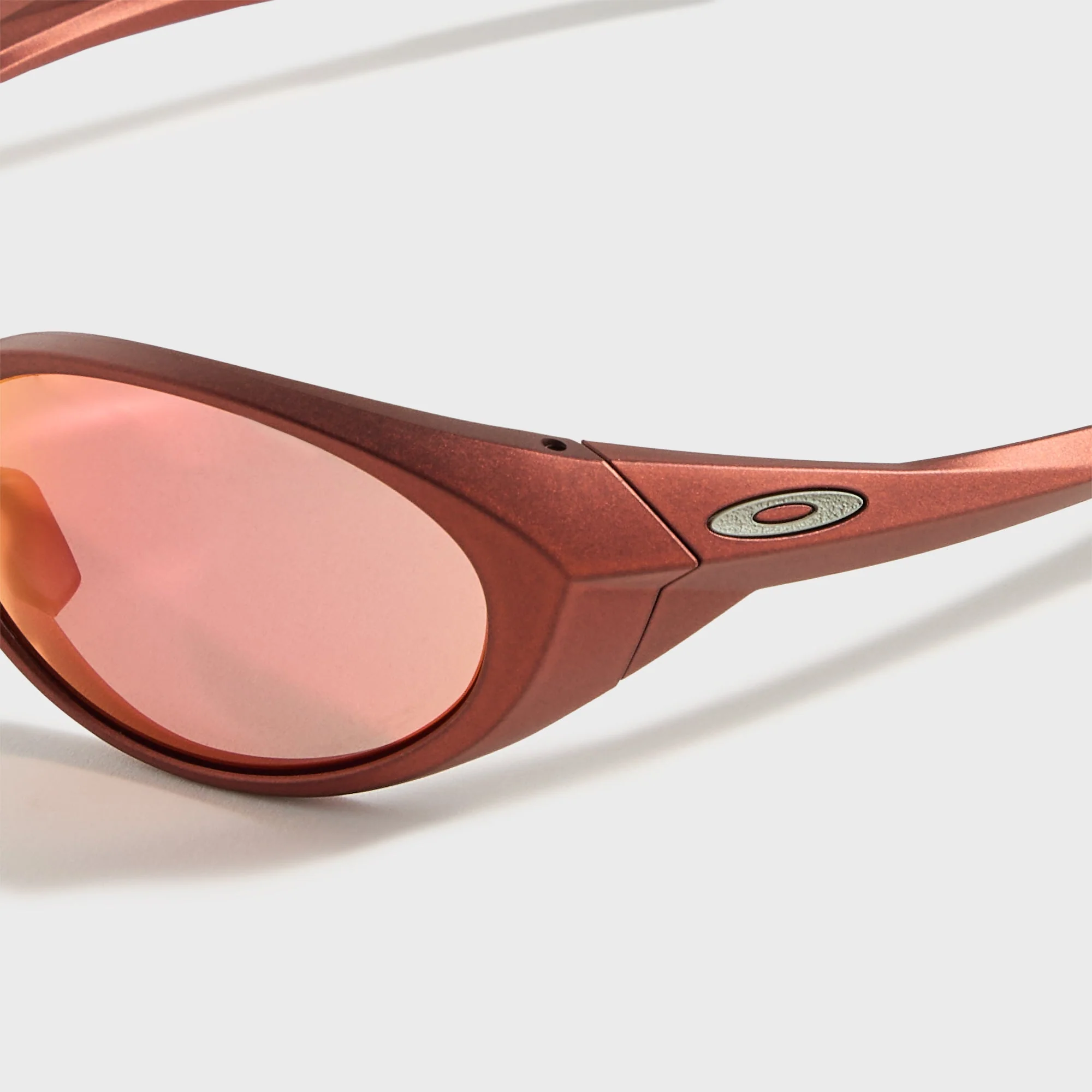11411–eye-jacket-redux-1.webp