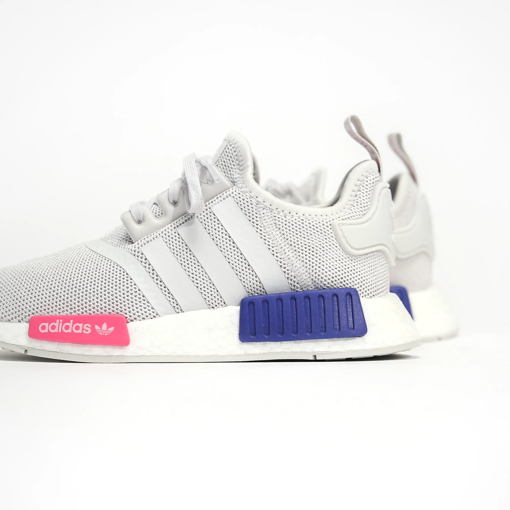 1200-adidas-grade-school-nmd-r1-1.webp