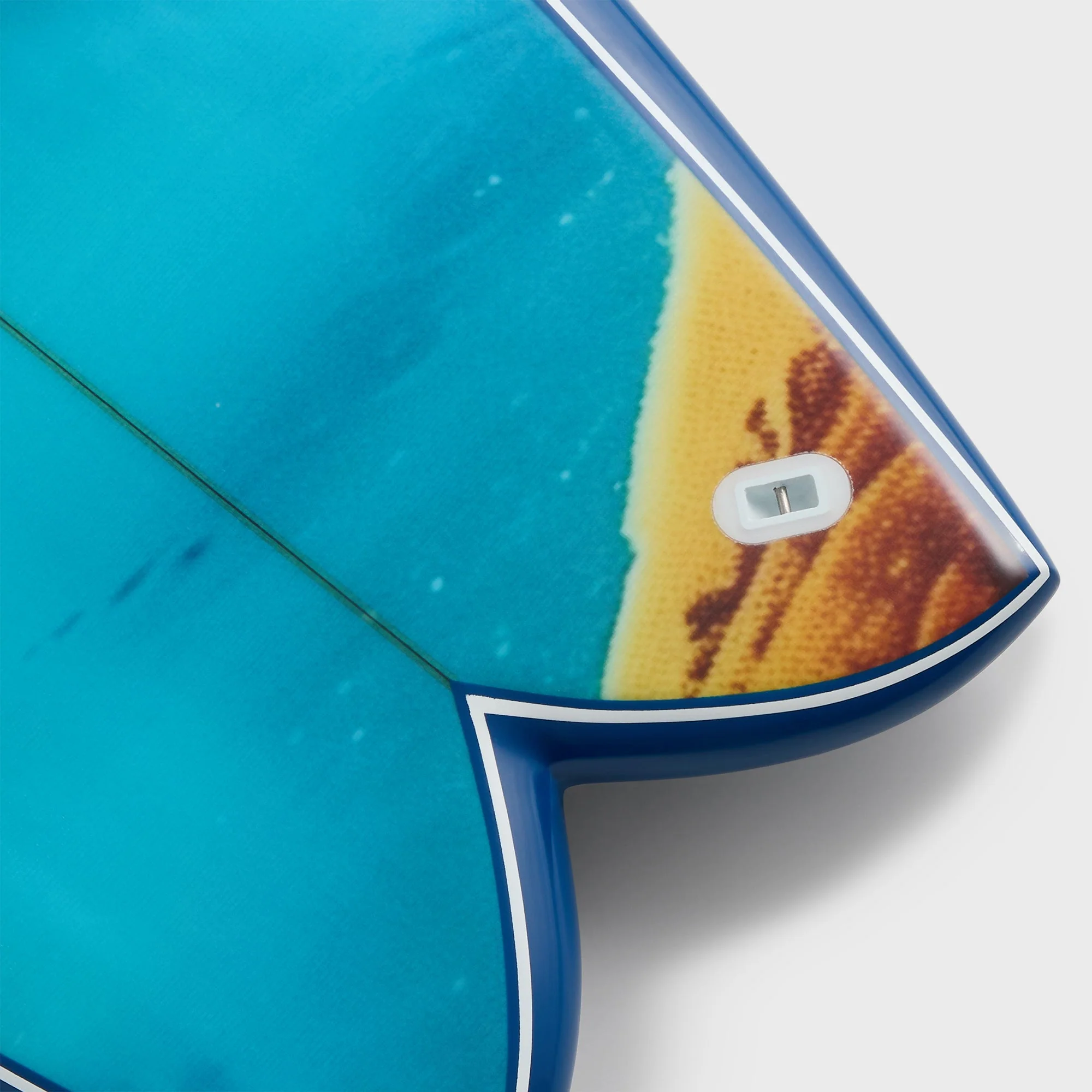 13015-giorgio-armani-kith-sardinia-surfboard-1.webp
