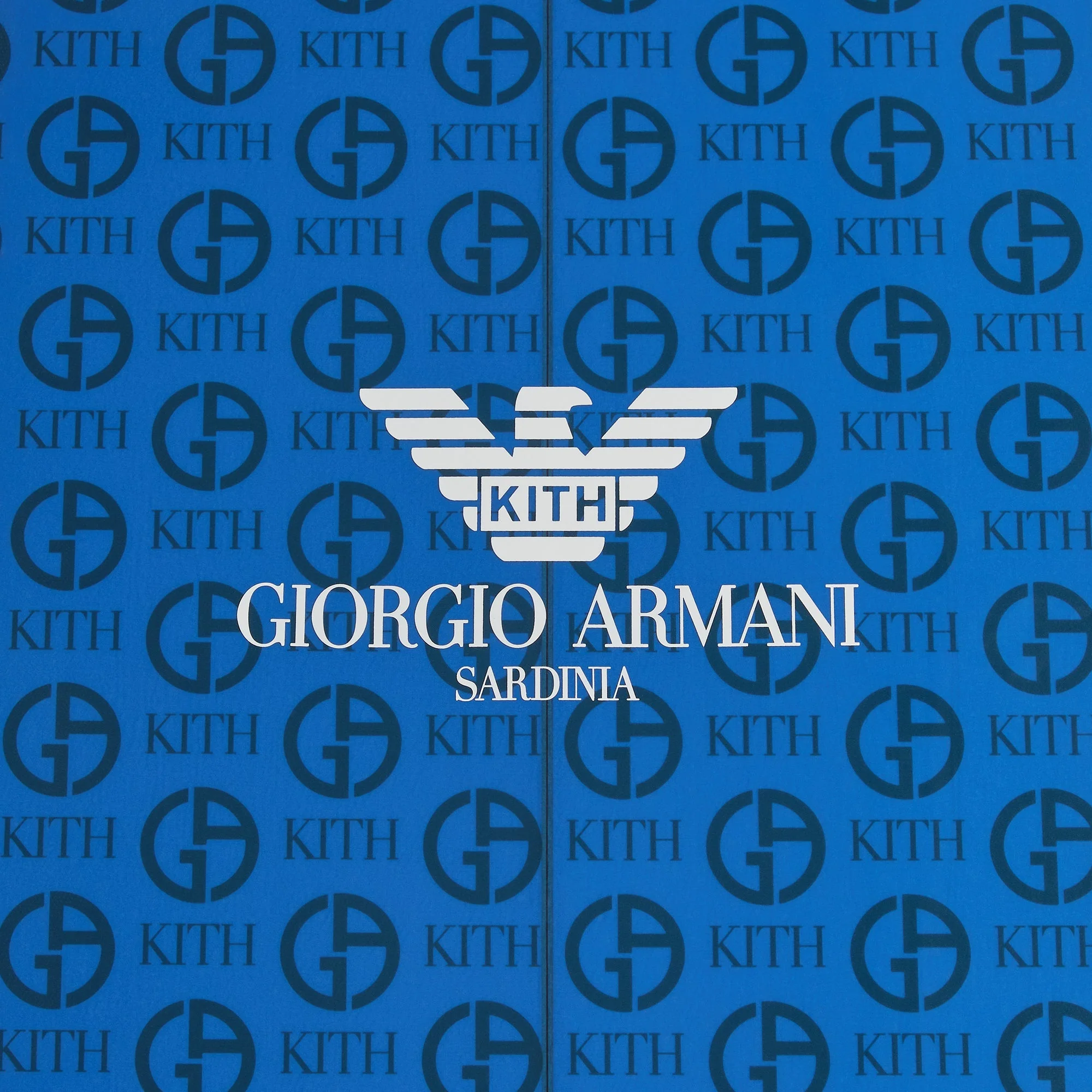 13015-giorgio-armani-kith-sardinia-surfboard-1.webp