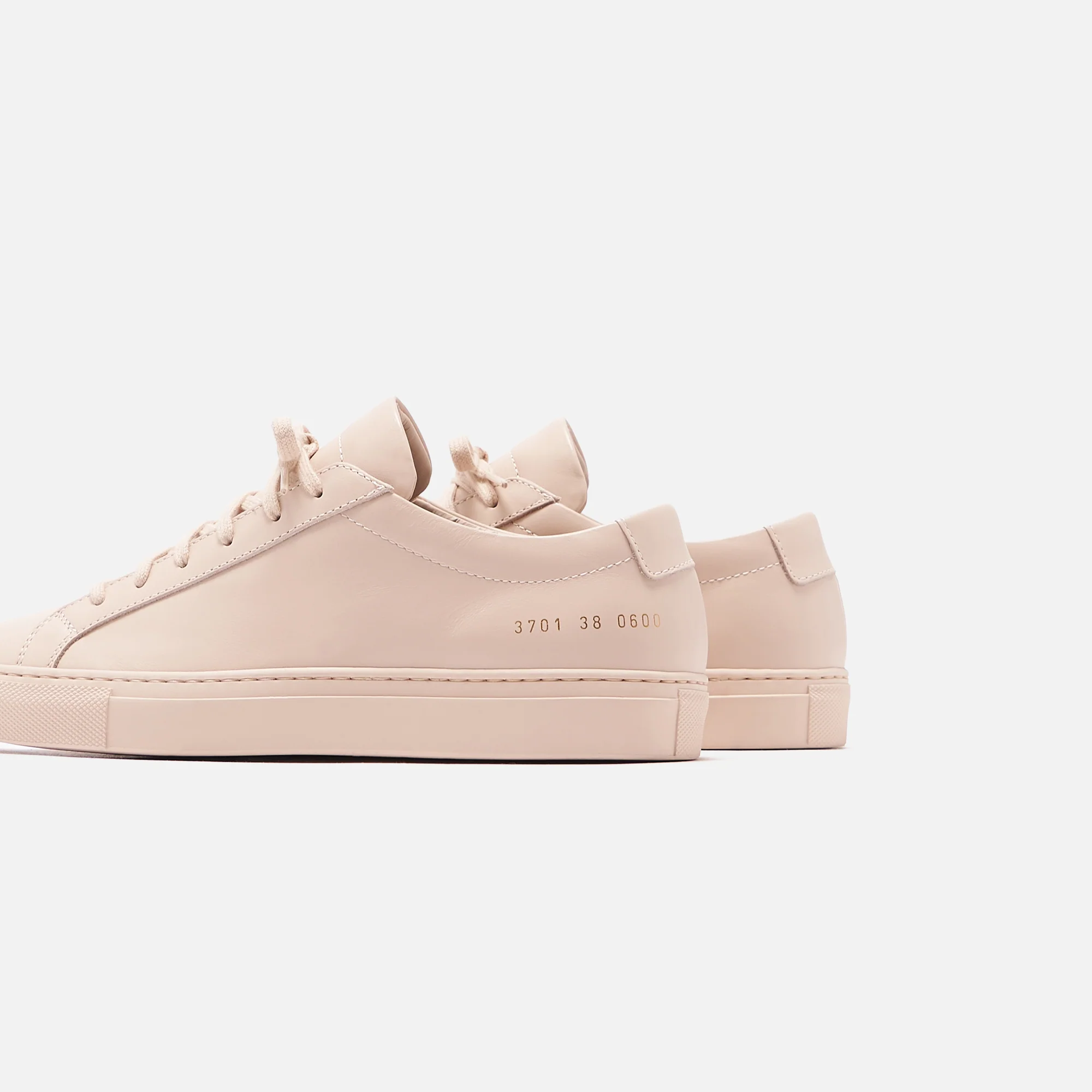 1443–wmns-original-achilles-low-1.webp