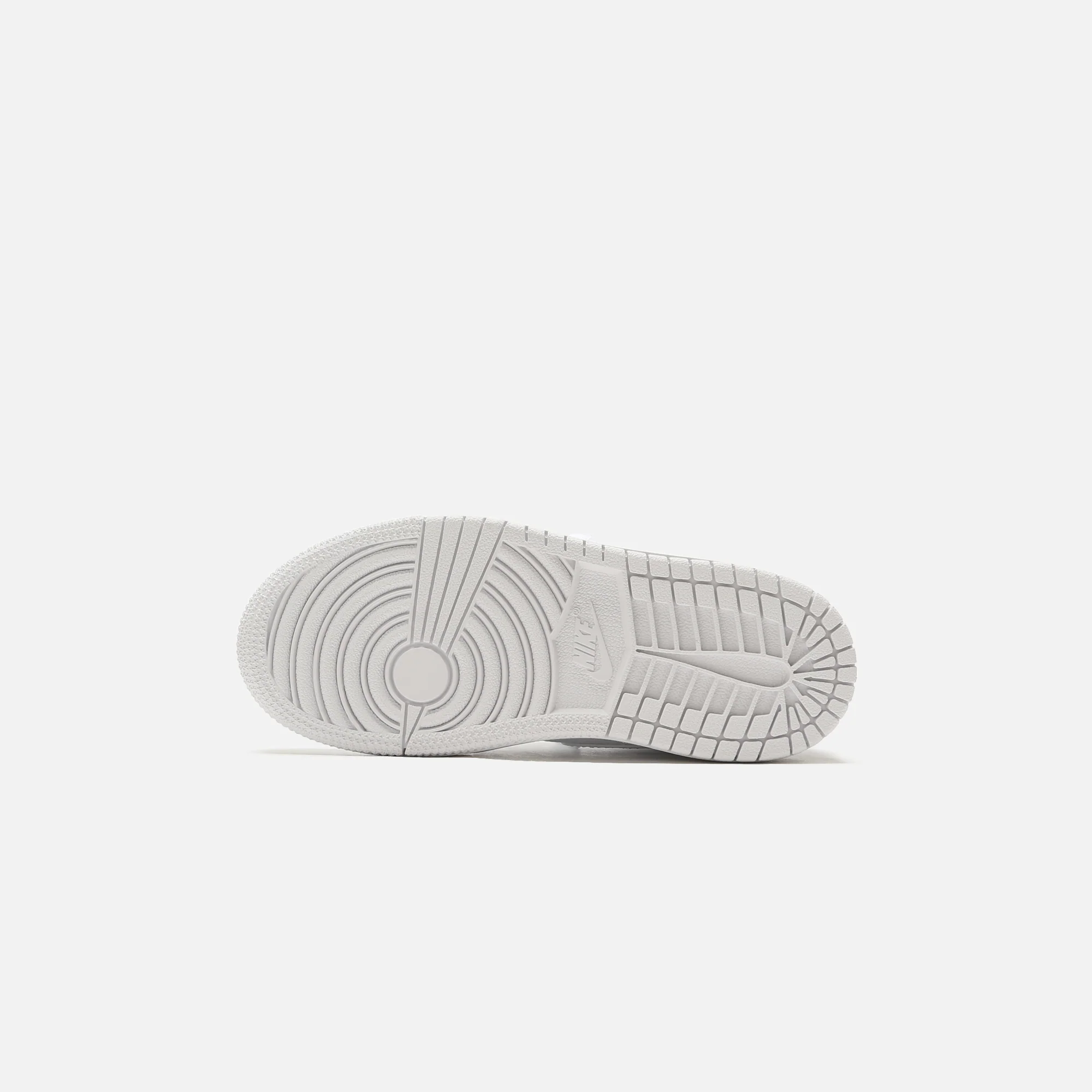 1560-nike-air-pre-school-1-mid-1.webp