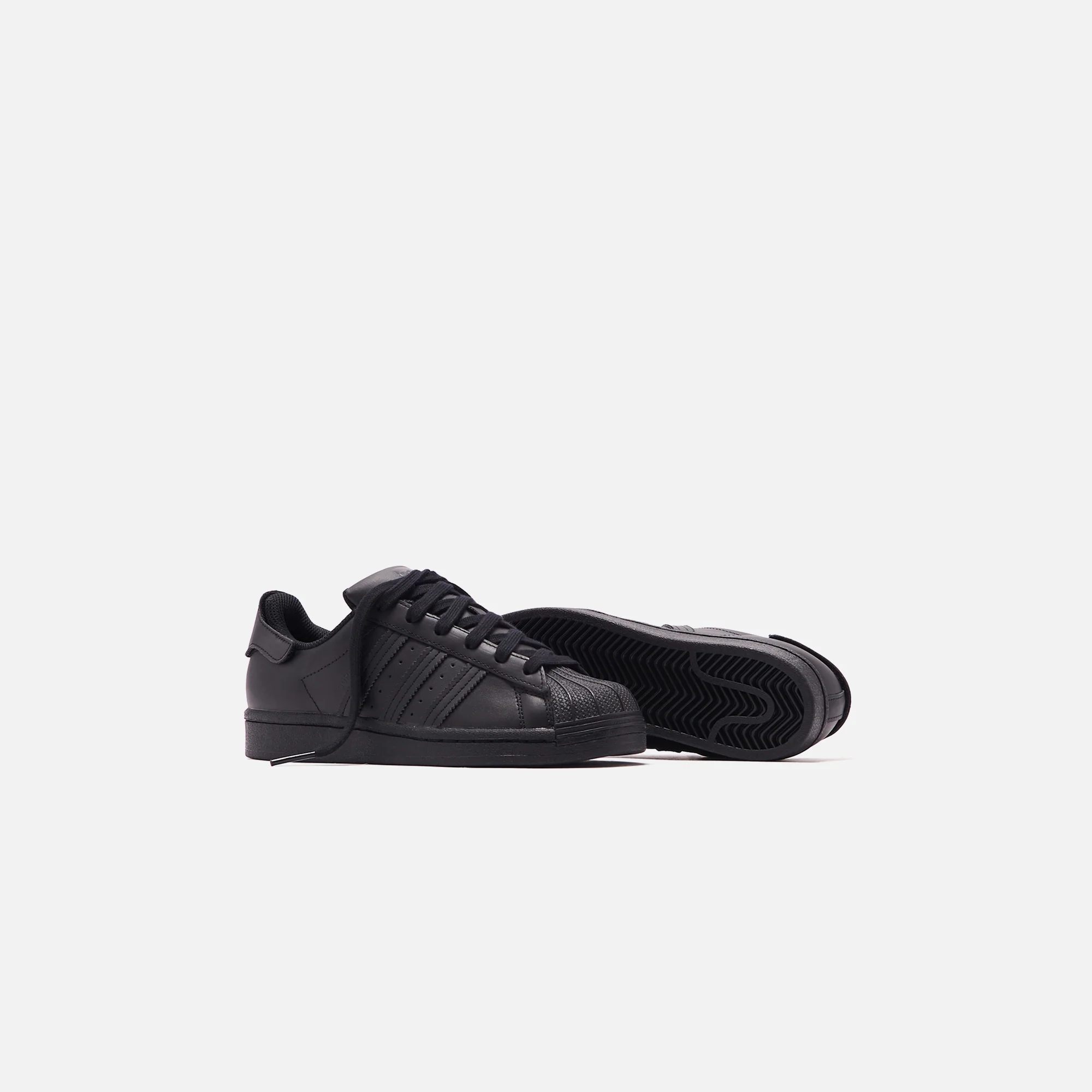 1776-adidas-superstar-1.webp