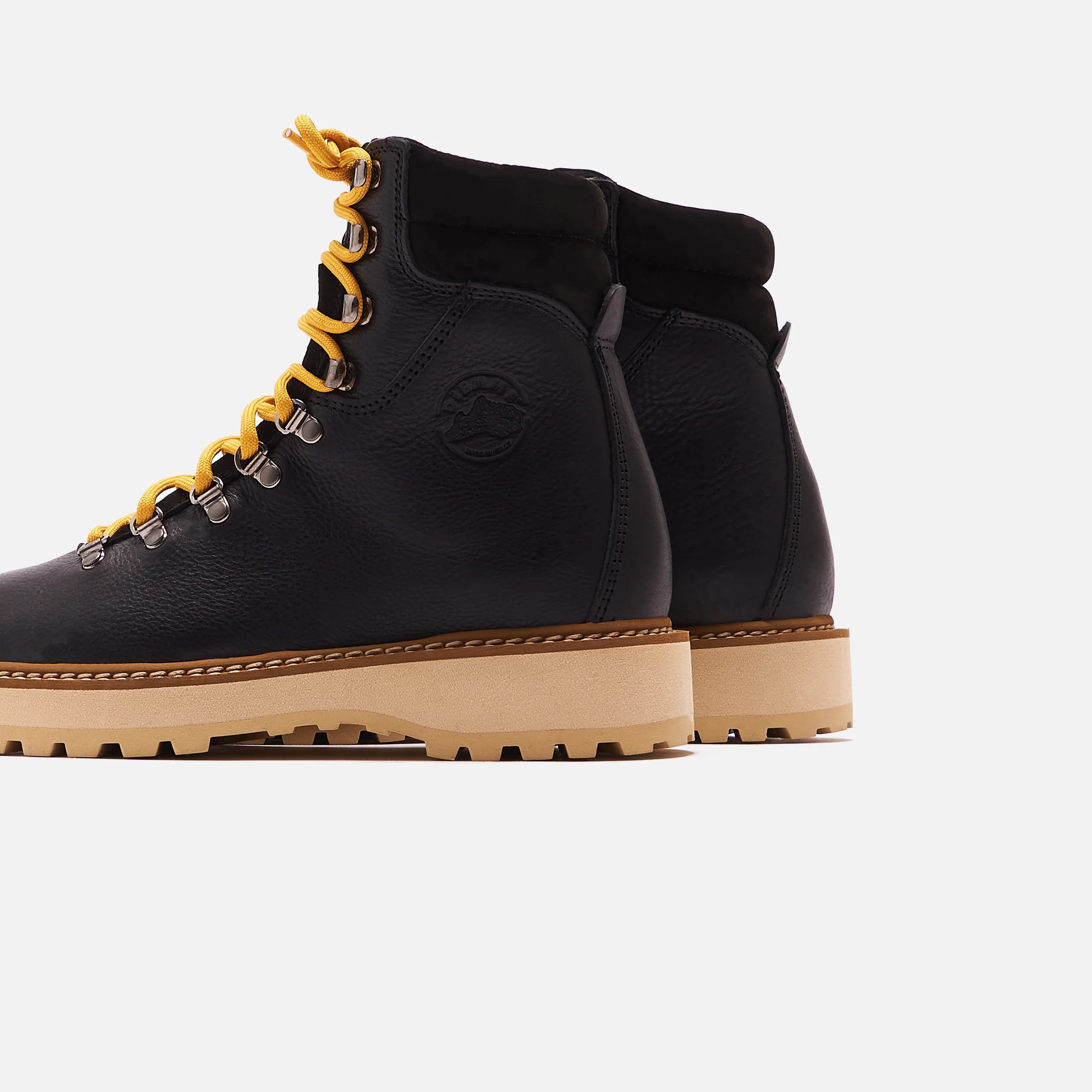 2298–wmns-monfumo-leather-boot-1.webp