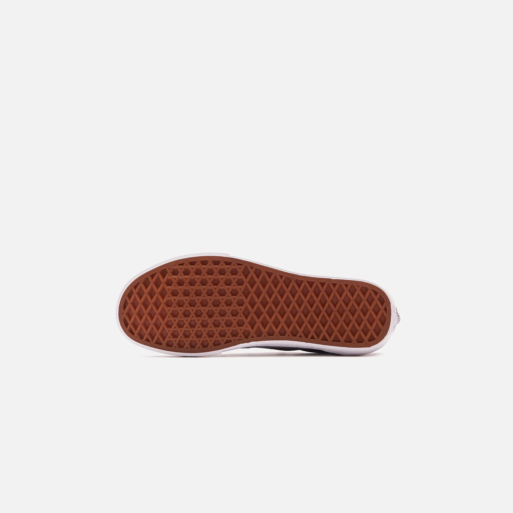 2411–junior-old-skool-shoes-1.webp
