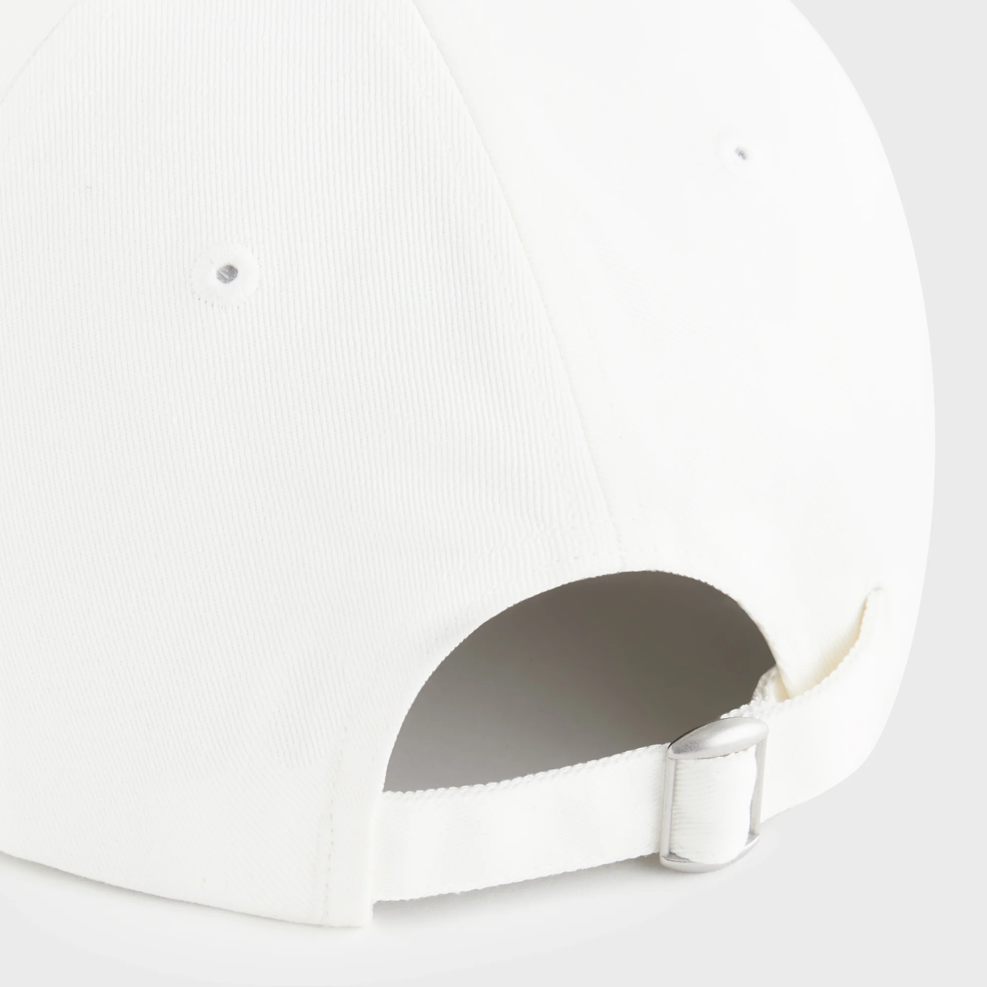 2861-kith-women-script-logo-classic-cap-1.webp