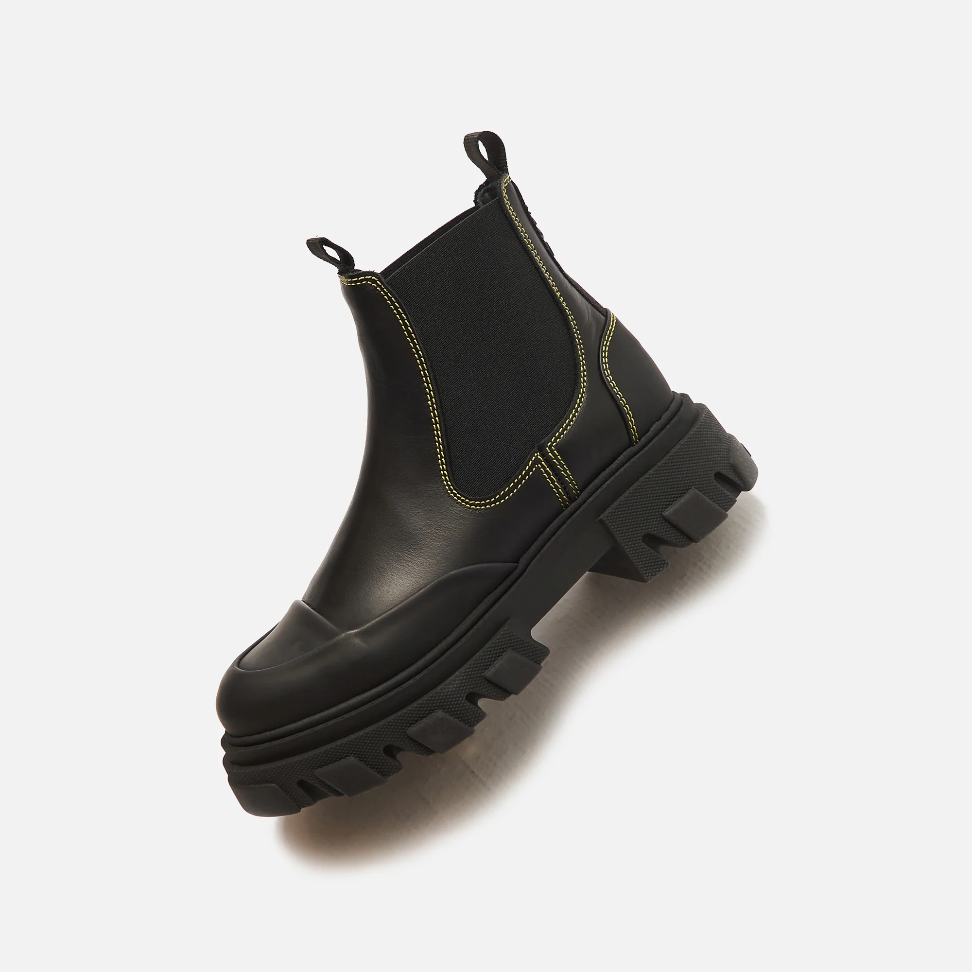 WMNS Low Chelsea