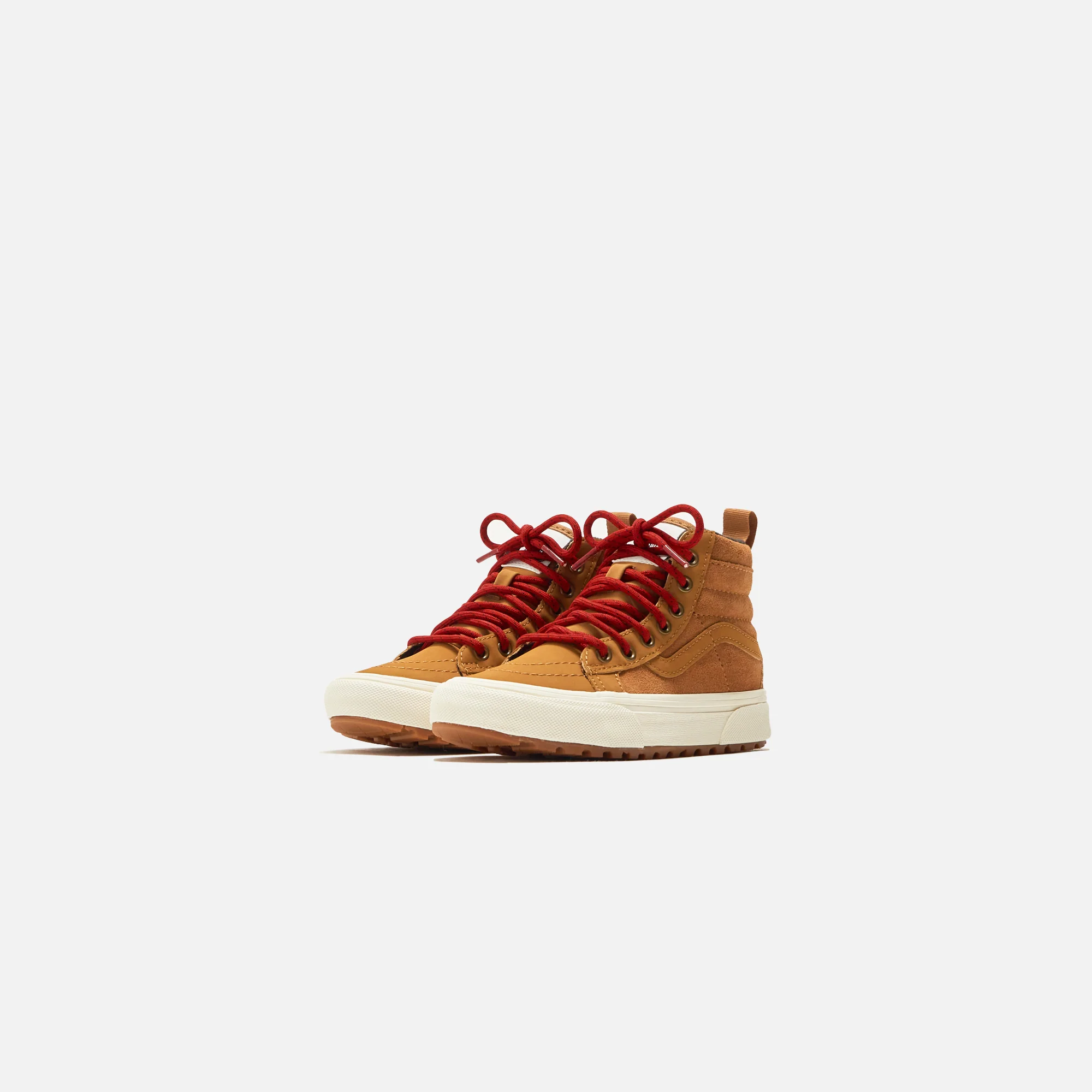 3299–kids-sk8-hi-mte-1-1.webp