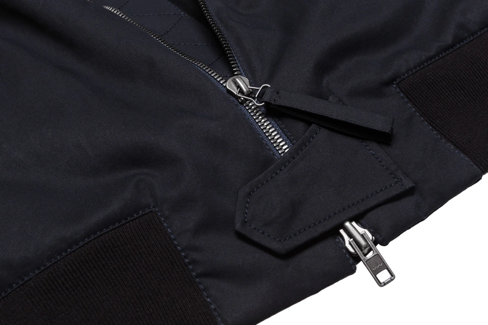 41–army-bomber-jacket-1.webp
