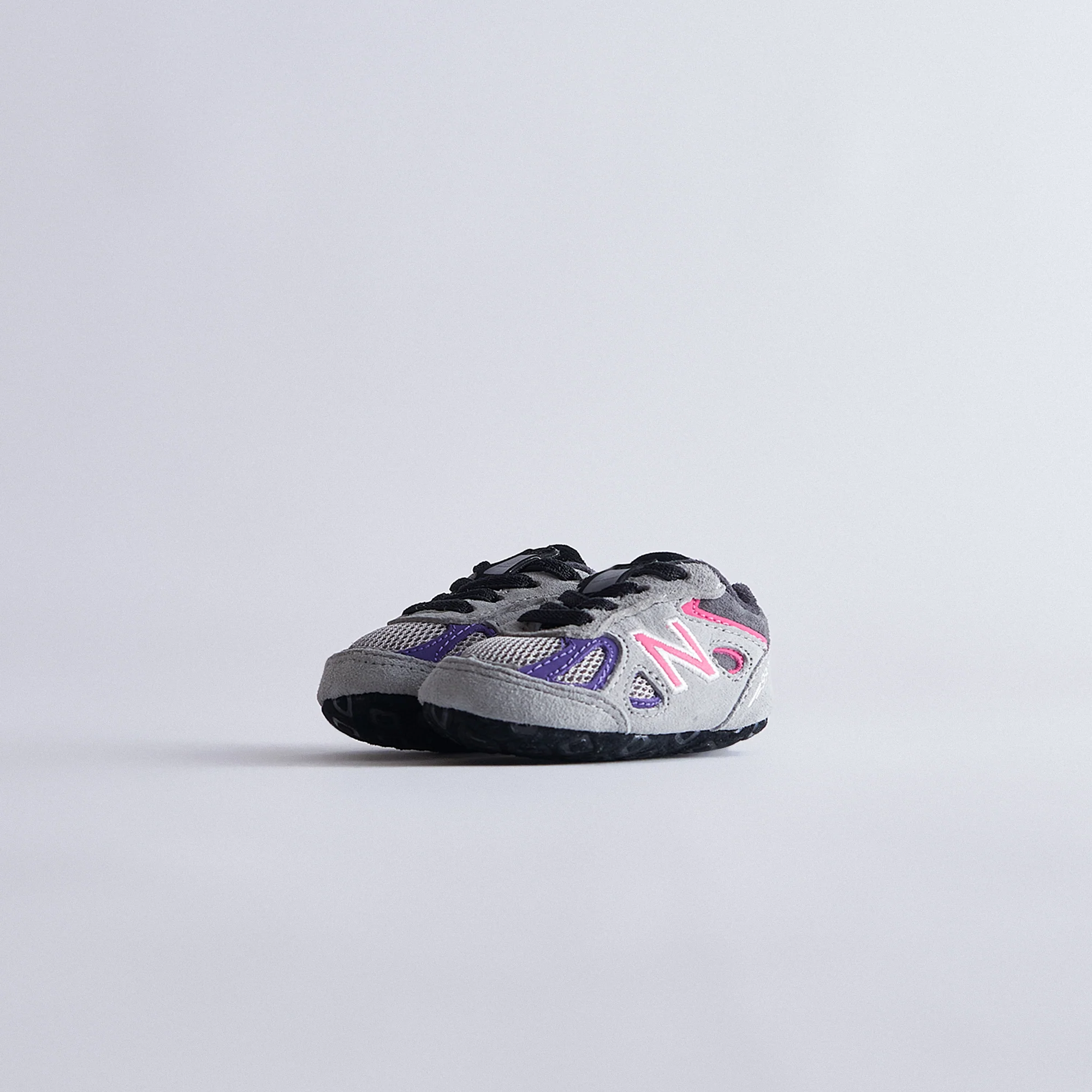 4292-ronnie-fieg-for-new-balance-990v4-united-arrows-sons-crib-1.webp