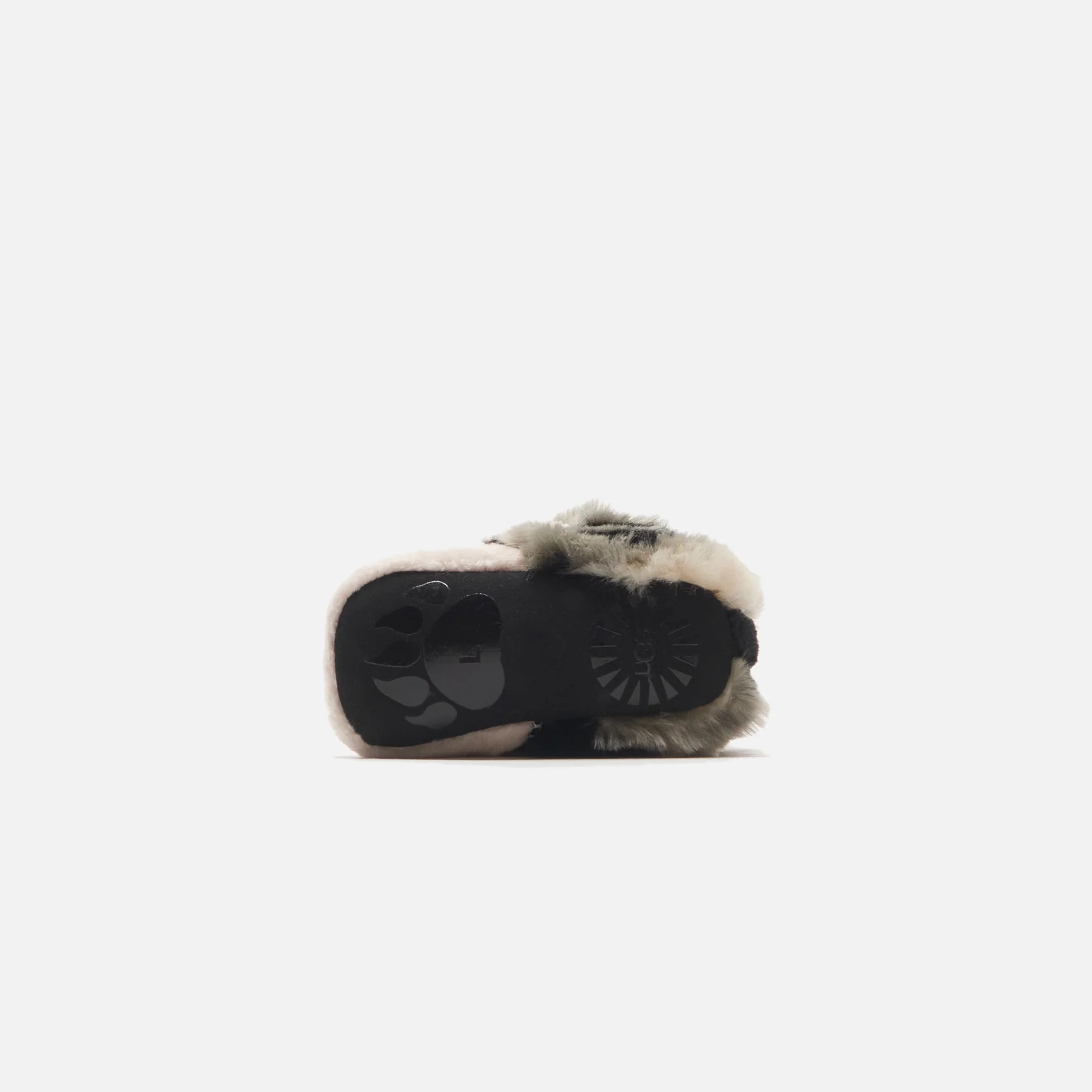 4534-ugg-bixbee-panda-stuffie-1.webp