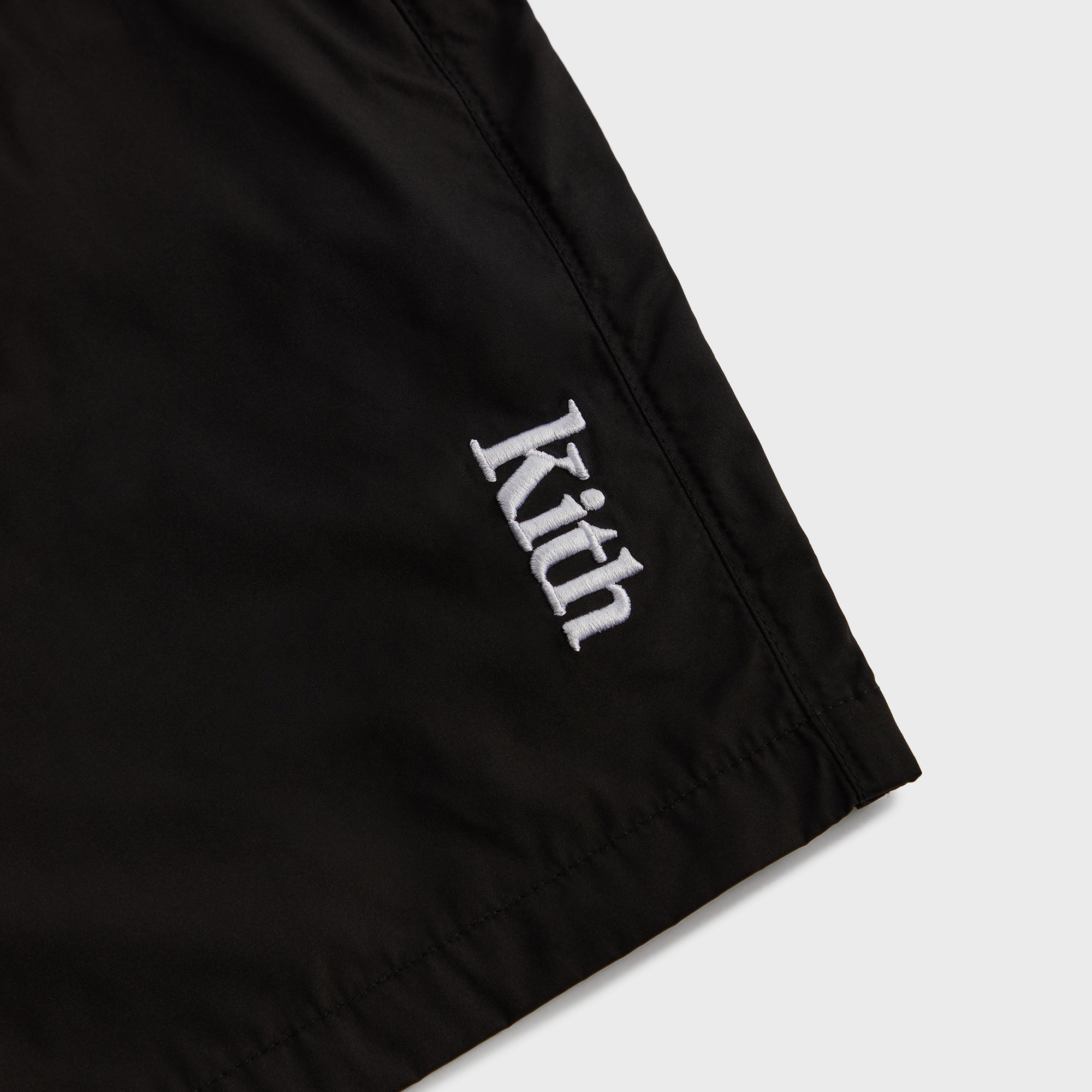 4580-kith-nylon-active-short-1.webp