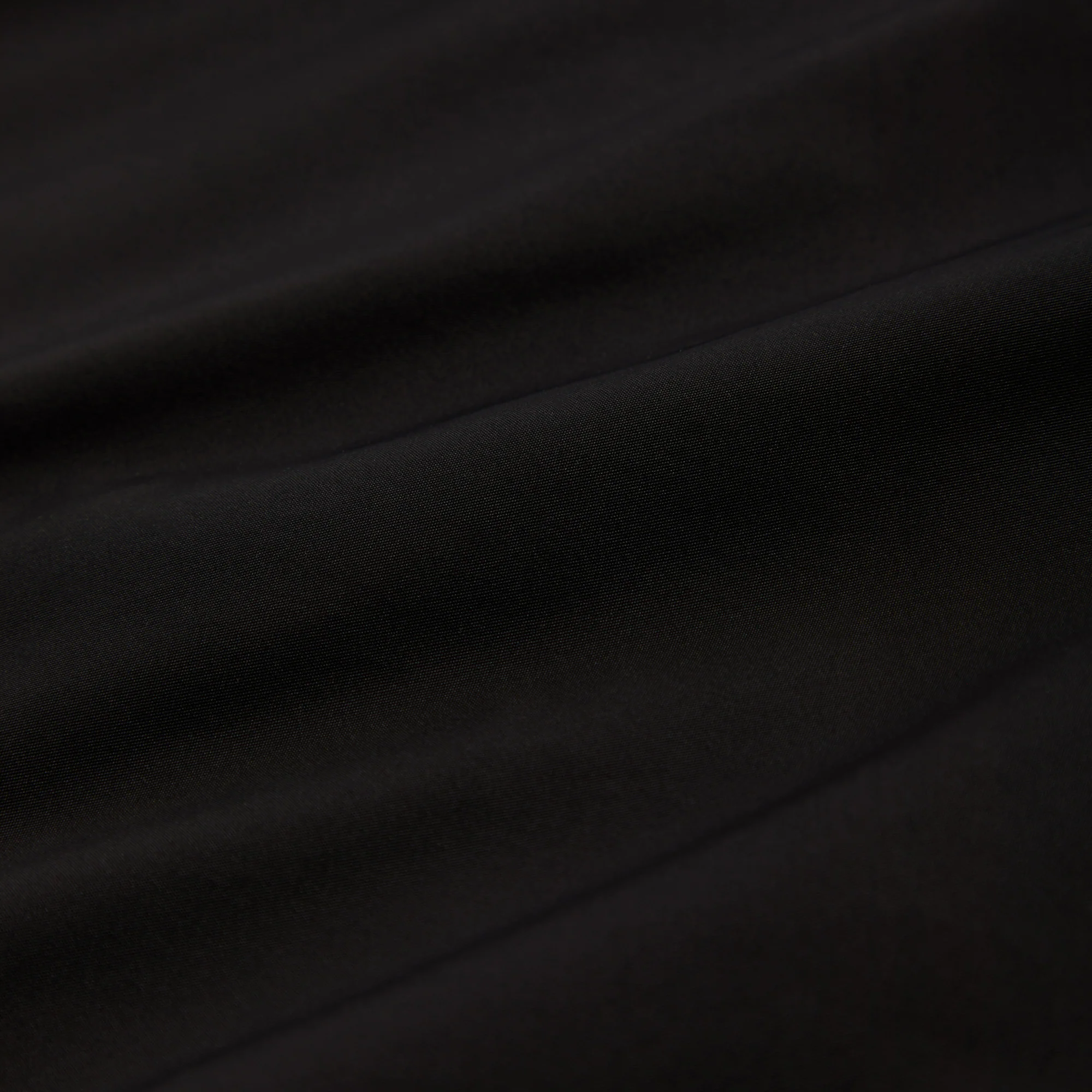 4580-kith-nylon-active-short-1.webp