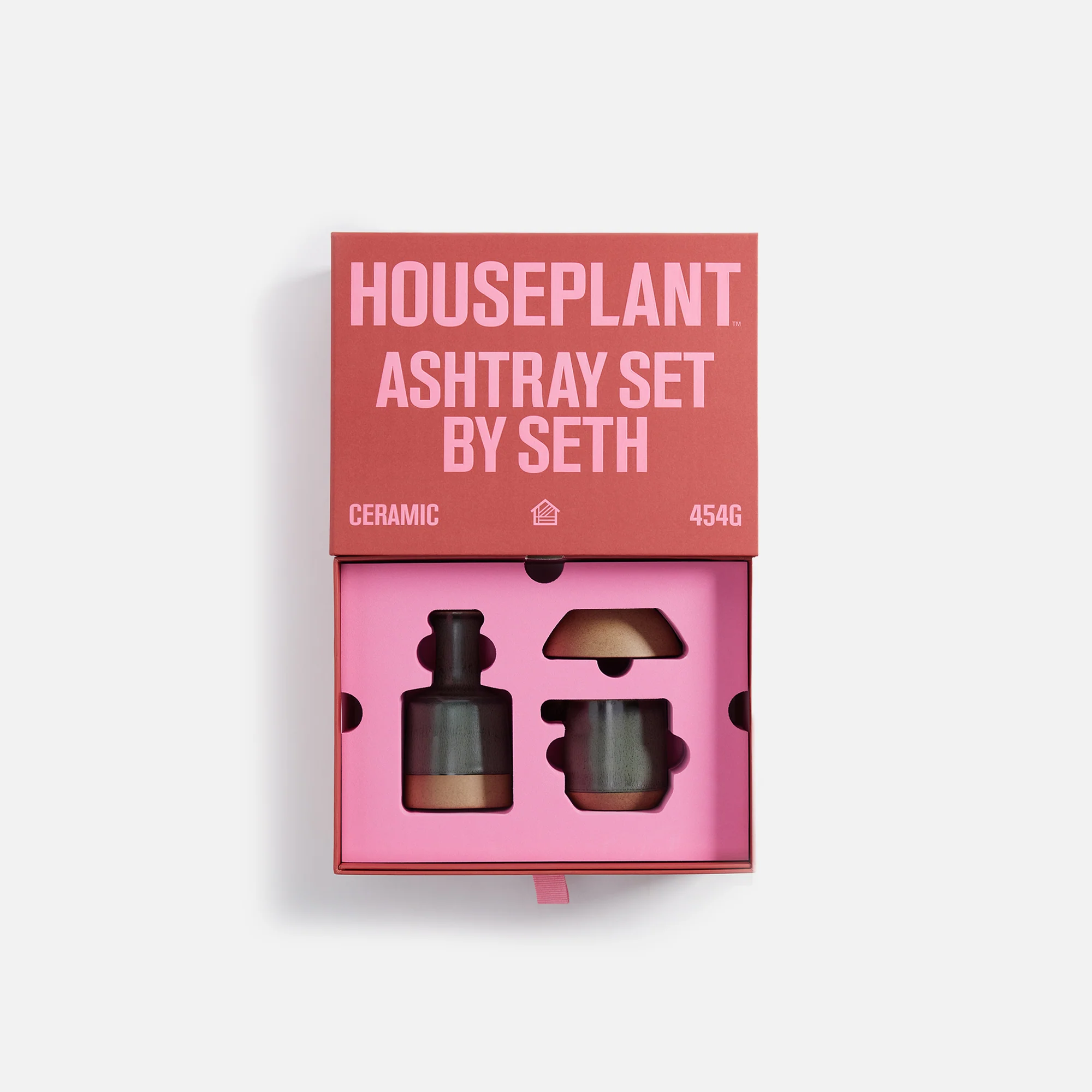 5161–ashtray-set-by-seth-1.webp