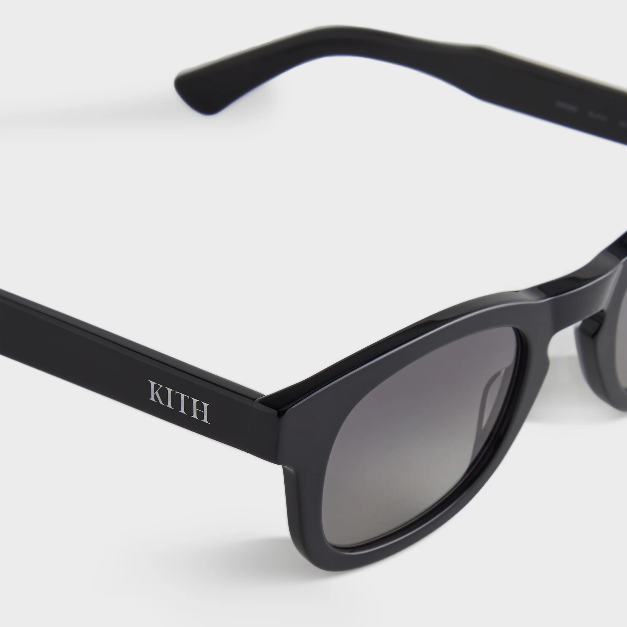 5197-kith-orosei-sunglasses-1.webp