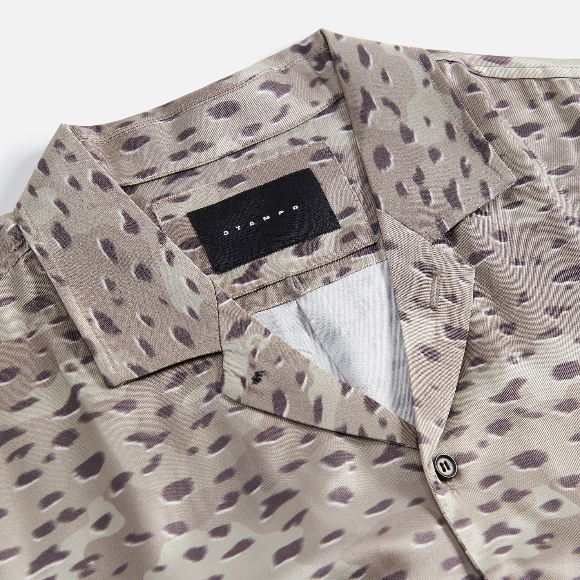 5220–printed-camp-collar-buttondown-1.webp