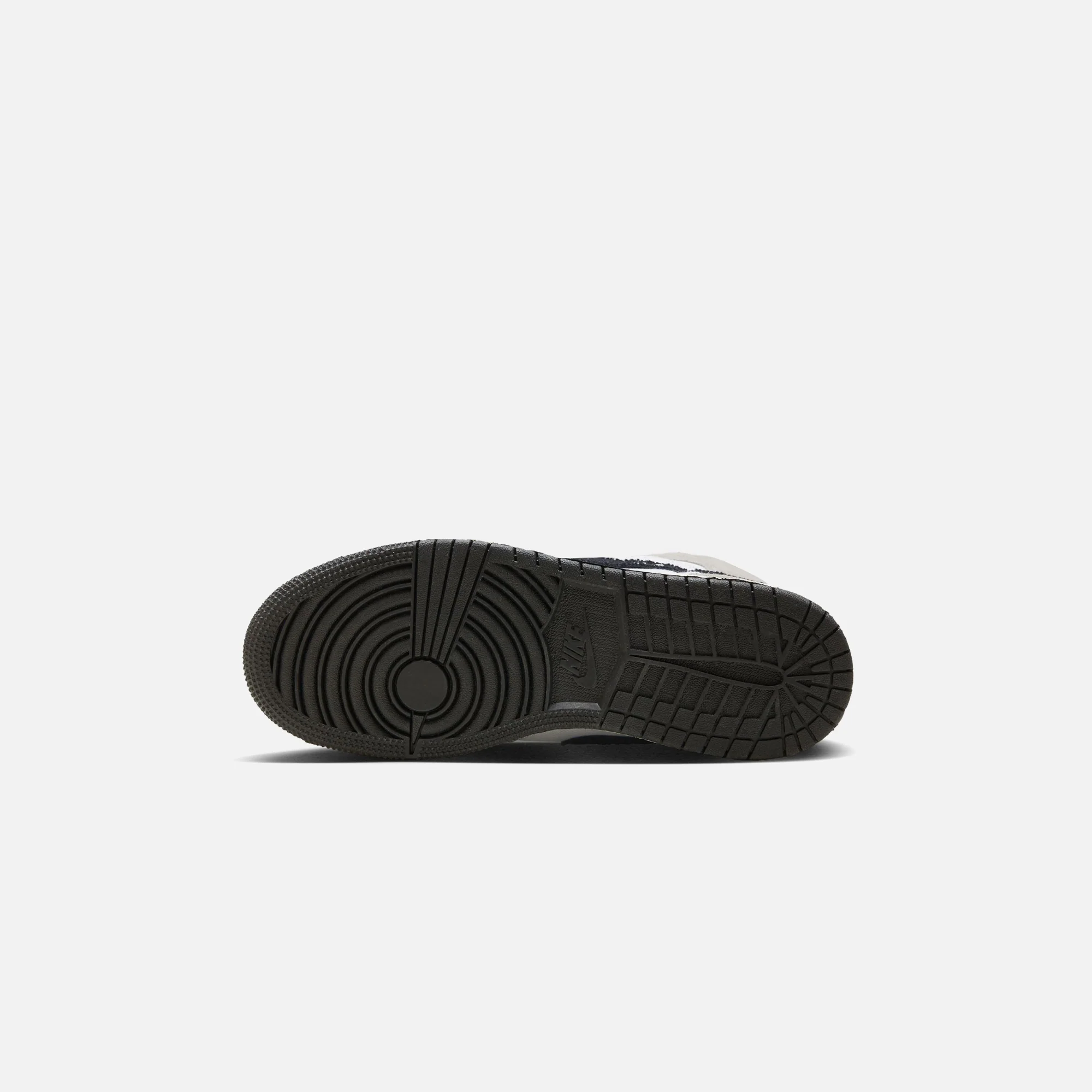 5739-nike-grade-school-air-1-mid-se-1.webp