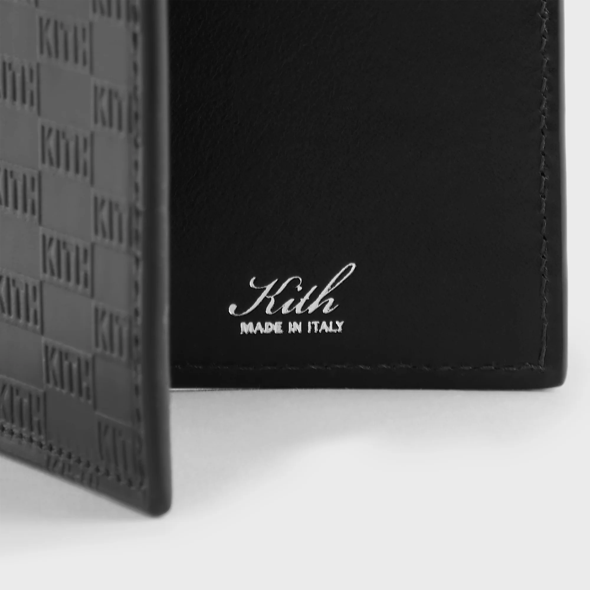 6071-kith-monogram-bi-fold-wallet-1.webp