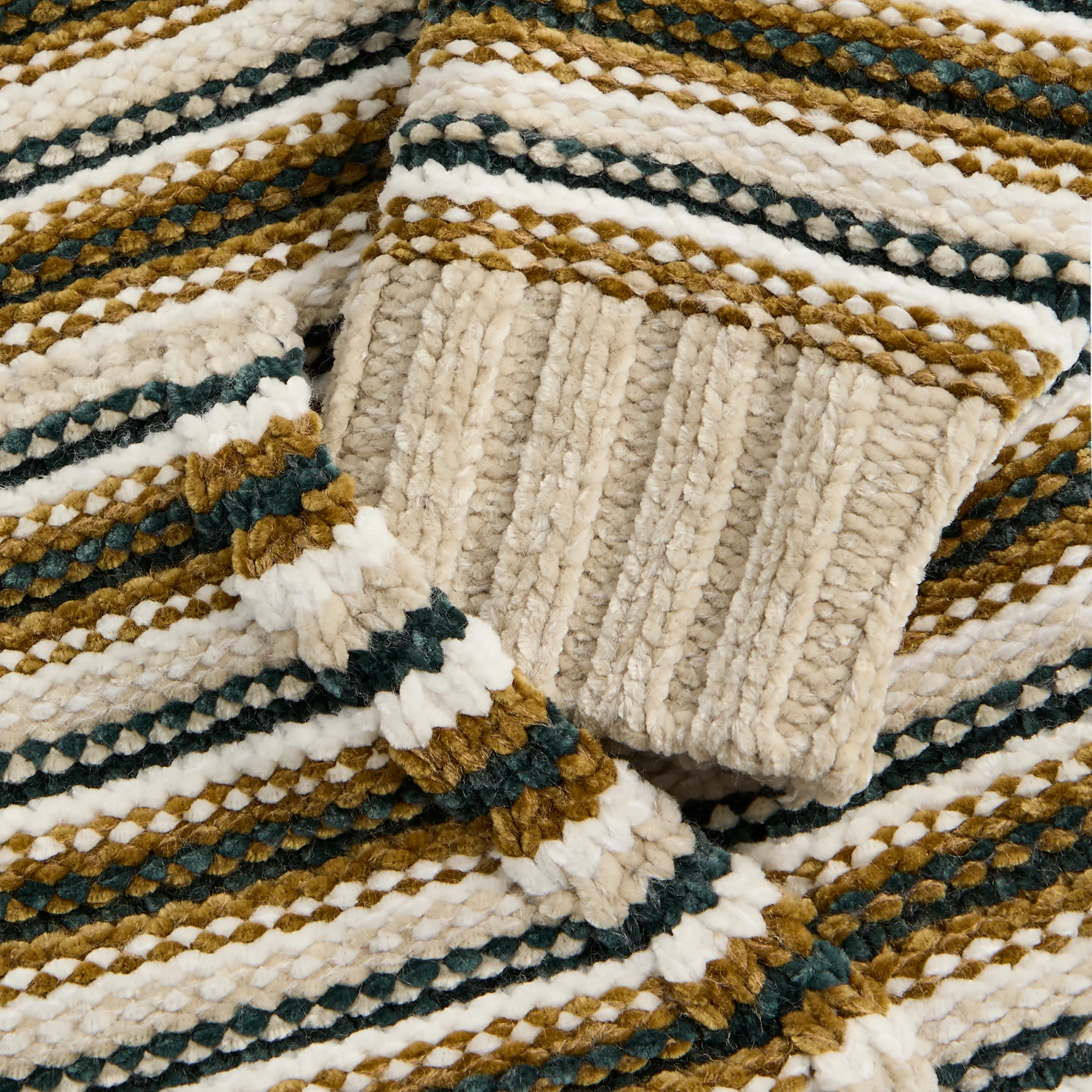 7571-kith-chenille-miles-hoodie-1.webp