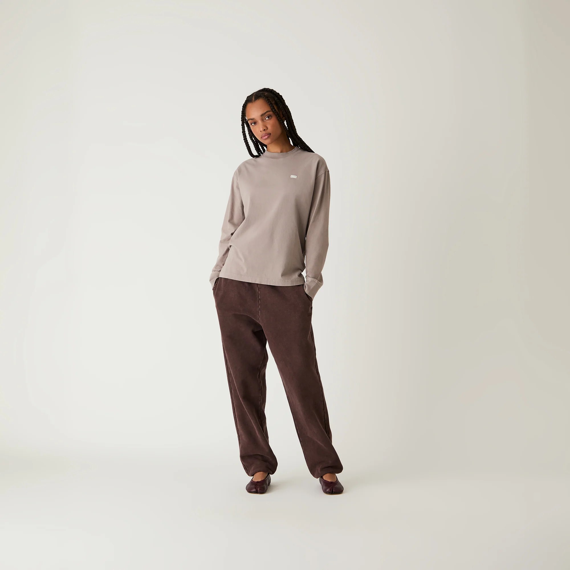 7813-kith-women-chelsea-iii-sueded-sweatpant-1.webp