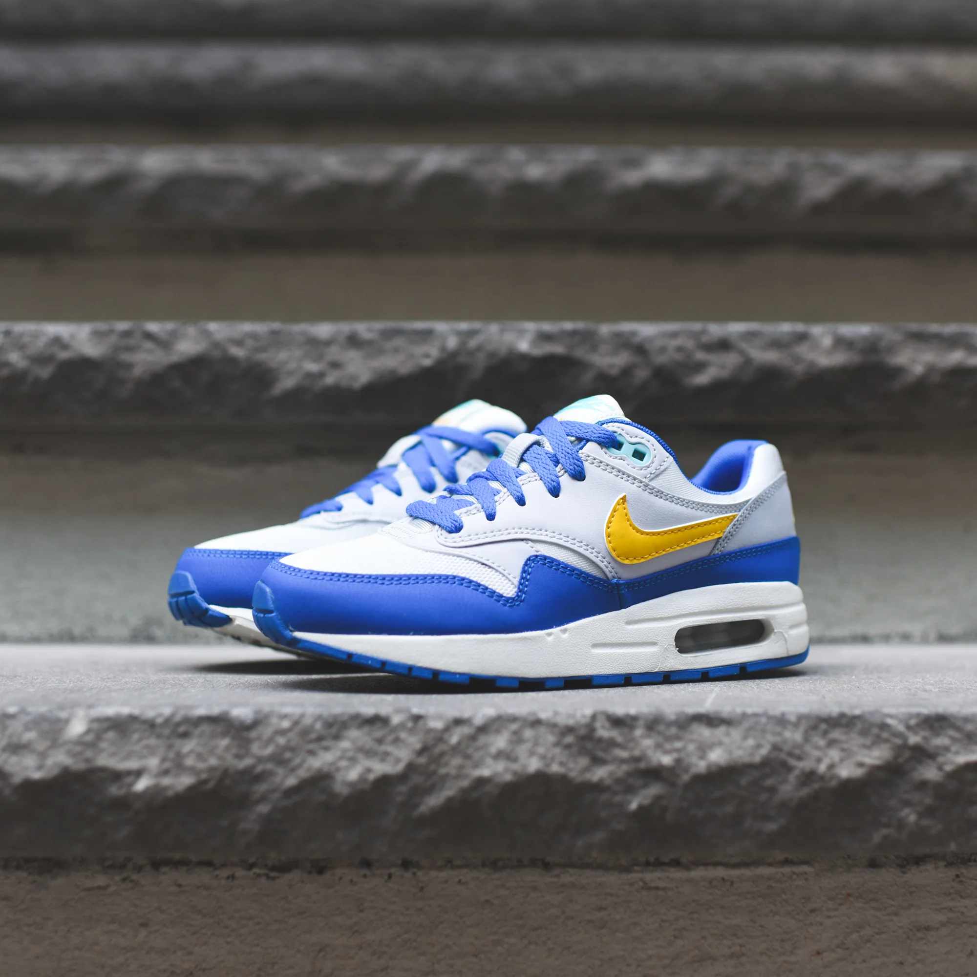 783–grade-school-air-max-1-1.webp