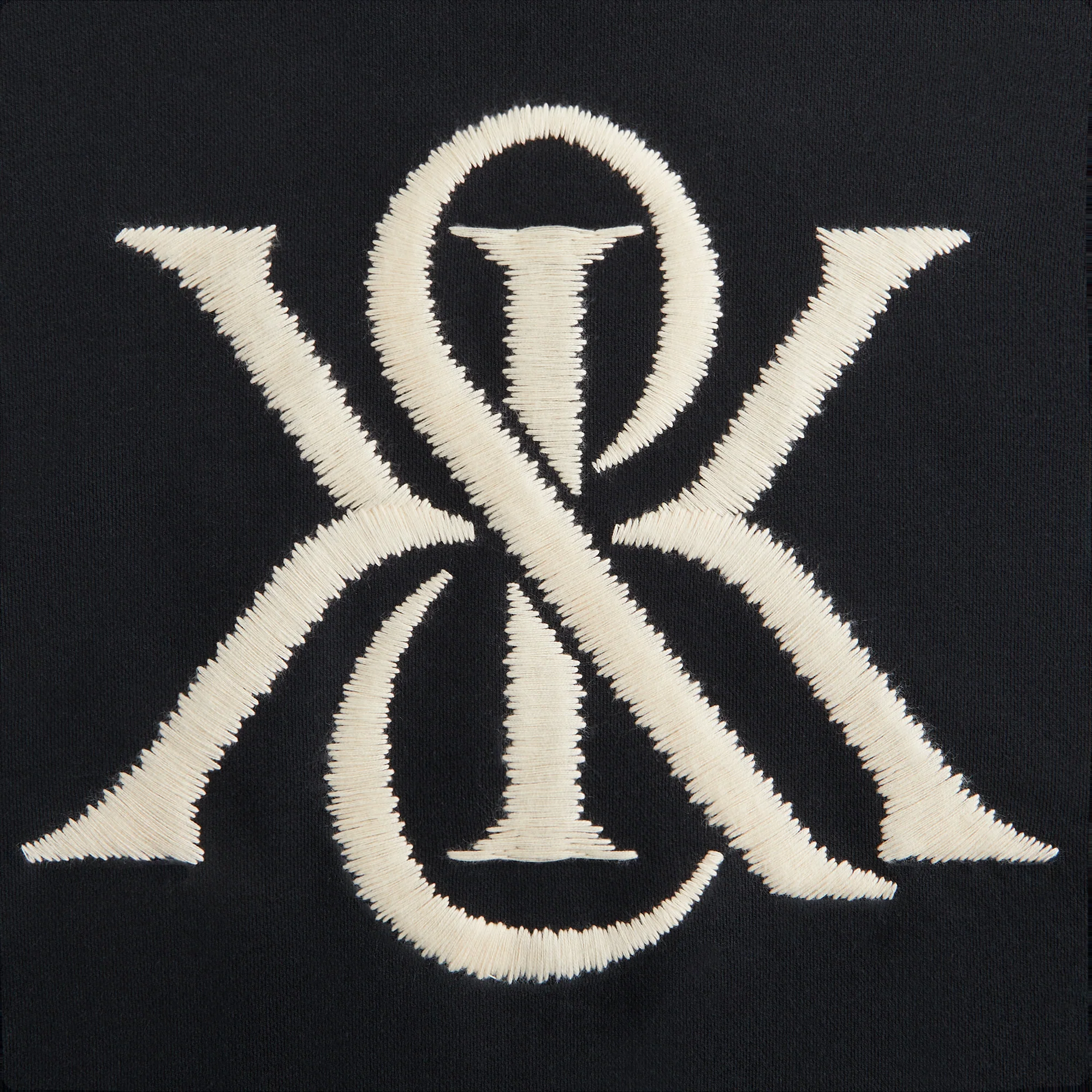 7898-kith-women-maverick-magnified-crest-hoodie-1.webp