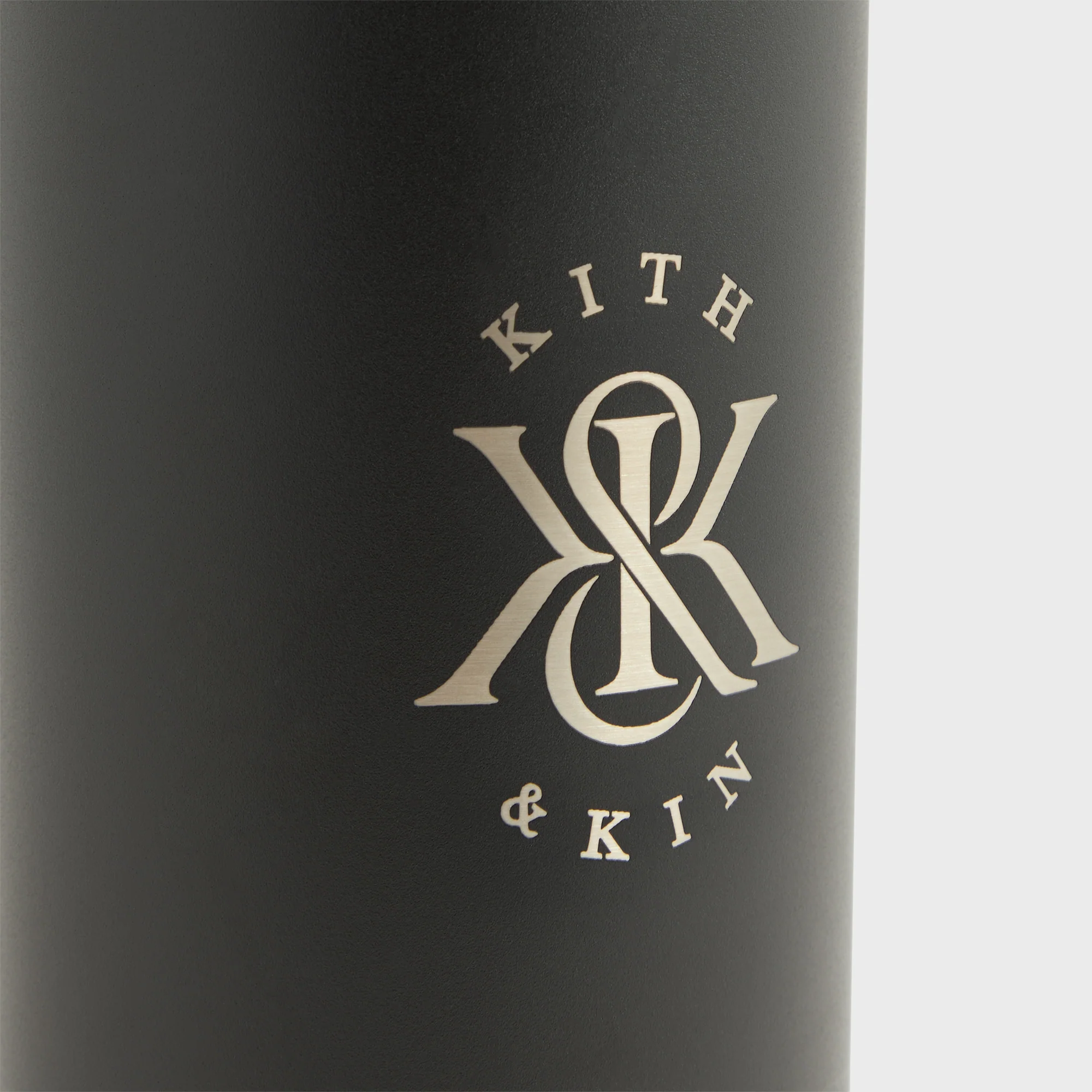 8296-kith-for-yeti-bottle-1.webp