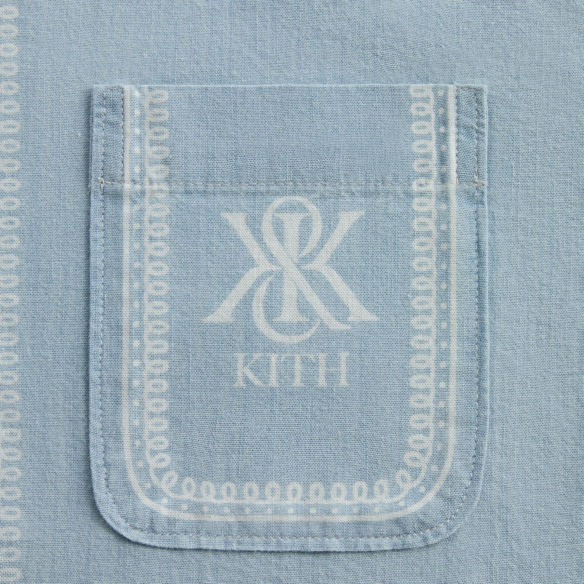 9605-kith-chambray-paxton-short-sleeve-buttondown-1.webp