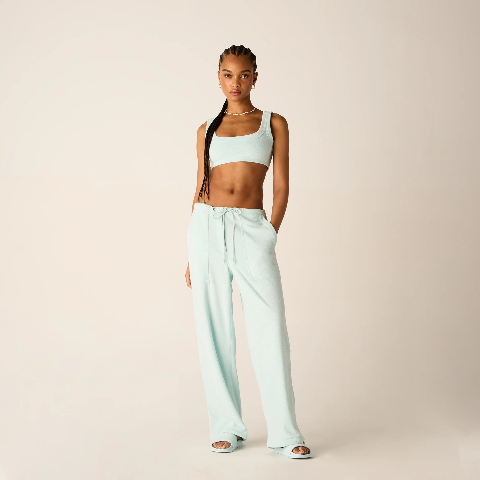 9892-kith-women-doyers-iii-towel-terry-pant-1.webp